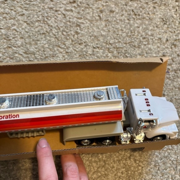 Vintage CITGO Toy Tanker Truck NEW Gas Oil White - Picture 5 of 5